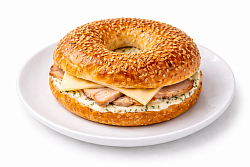 Mfood.kz Бейгл с курицей 210 гр