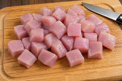 Mfood.kz Филе индейки нарезка кубик 500г