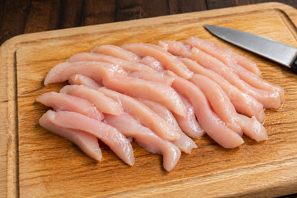 Mfood.kz Куриное филе нарезка на бефстроганов 500г